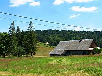 Krzywa - na pierwszym planie Puchata Chatka 