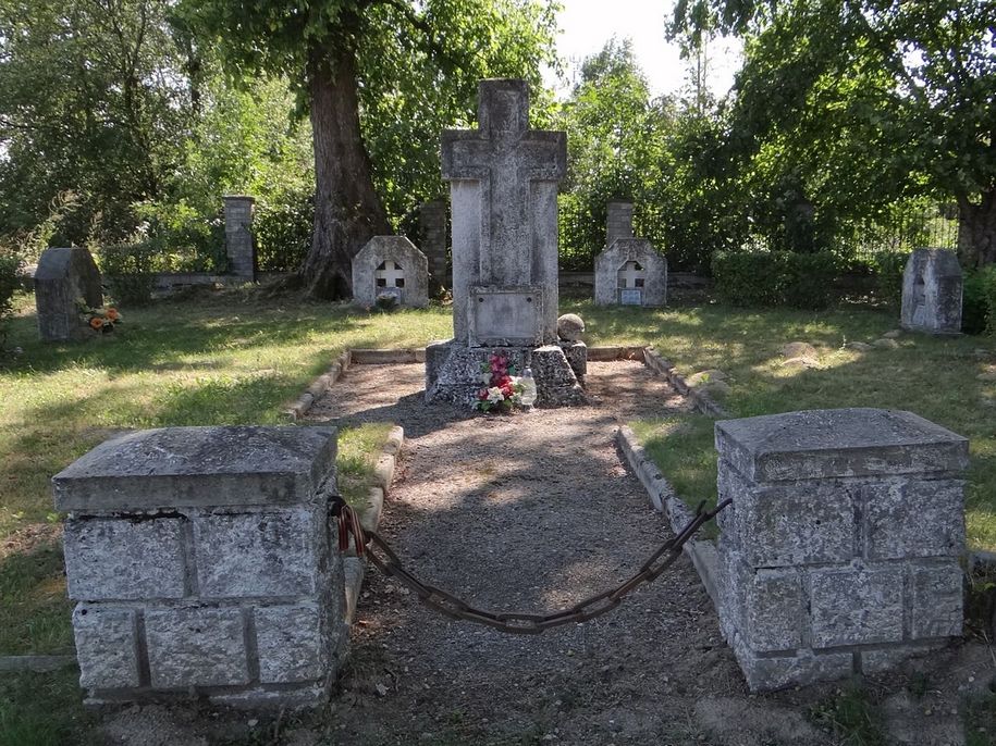 Cmentarz wojenny nr 264 w Szczurowej - 19.08.2015, foto: J. Opioła