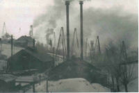 Kopalnia ropy naftowej w Mcinie Wielkiej - zima 1932 roku - kliknij